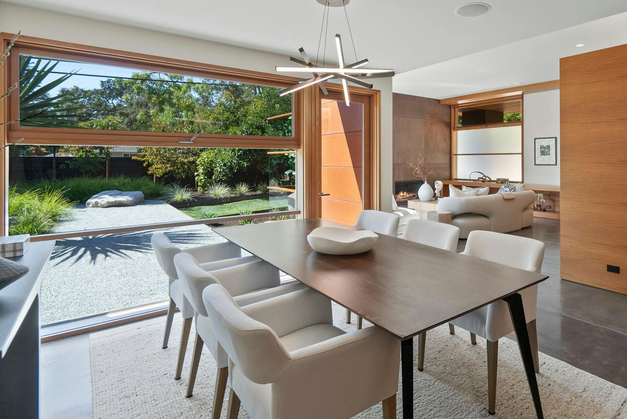 Meridith-Baer-Home-Home-Staging-California-Luxury-Homes-Ringwood-Transitional-Living-Room